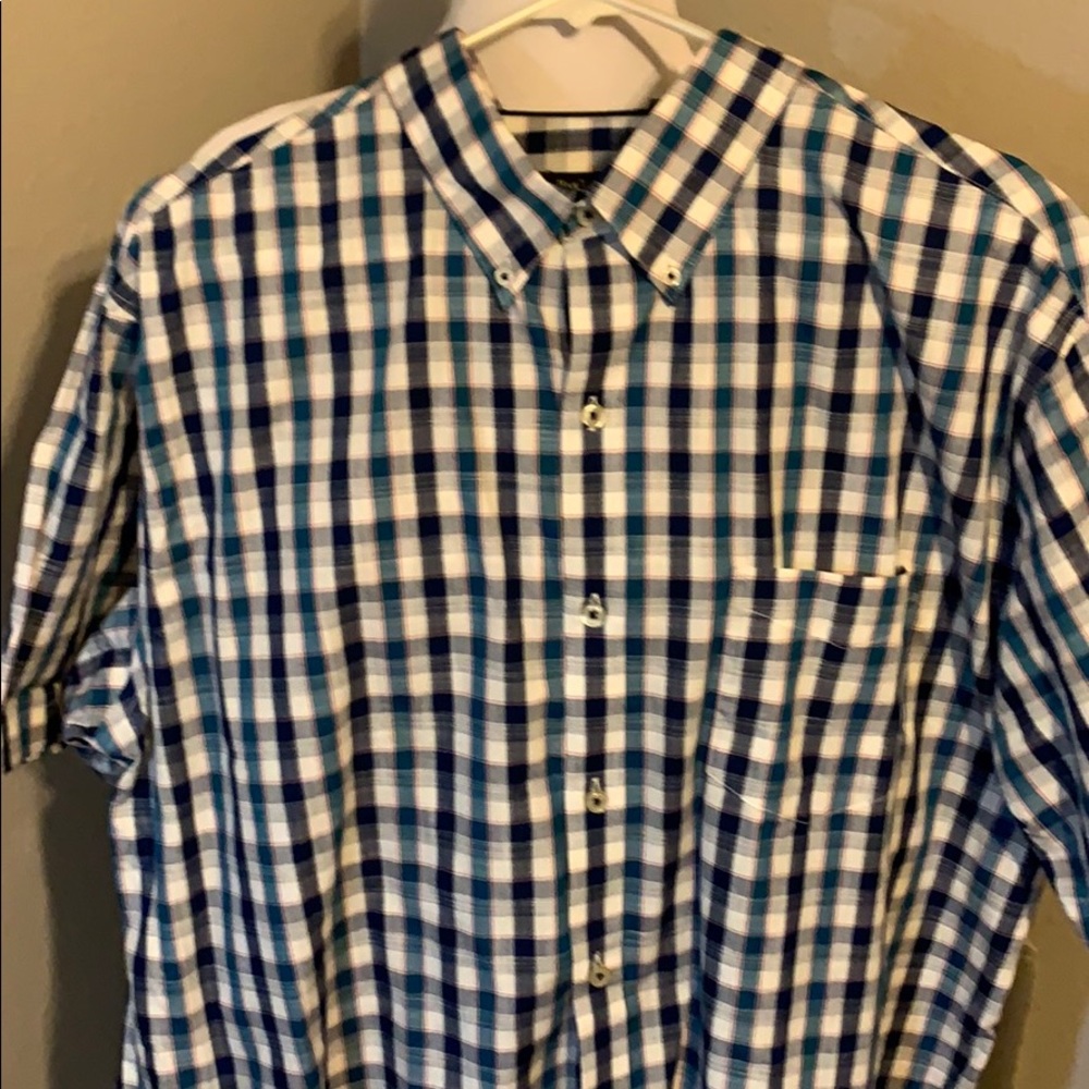 Get Your Plaid On!!  Van Heusen Dress Shirt